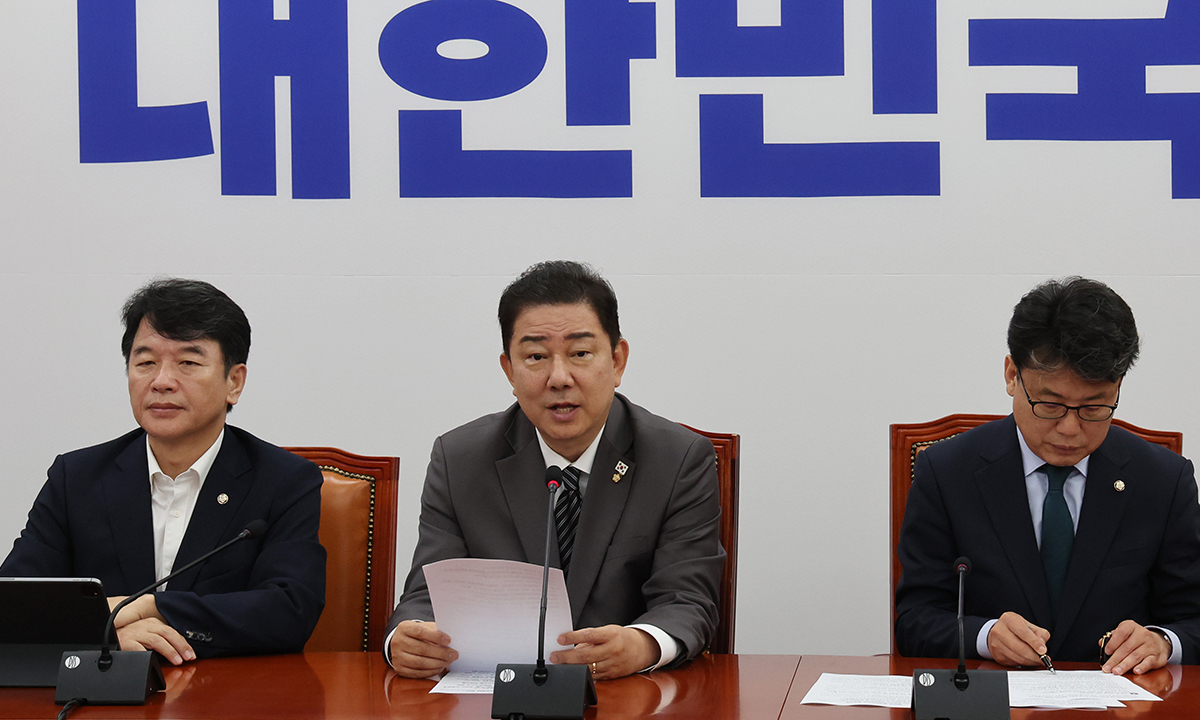 부동산 누르고 주식 시장 띄우는 與