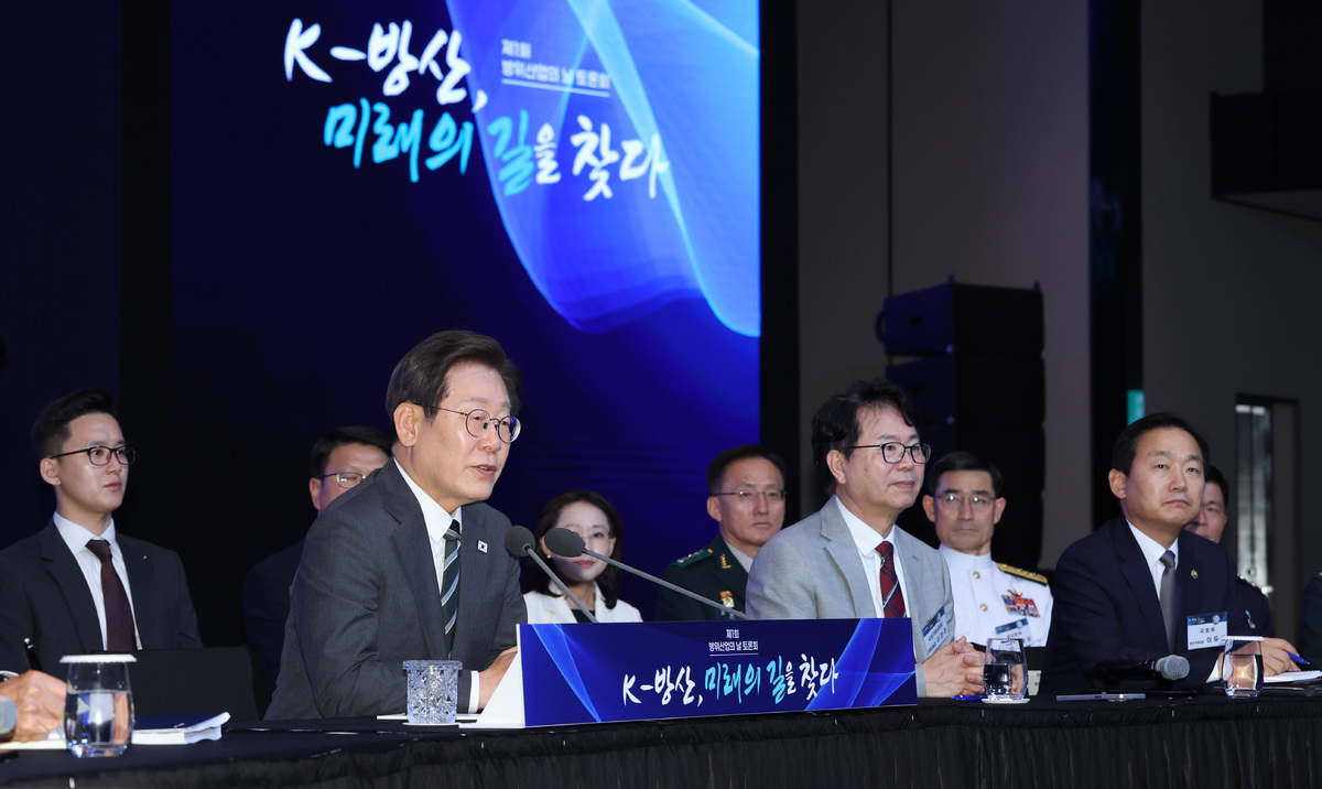 李대통령 “K방산에 안보·일자리 있다”… 4대 강국 도약 시동