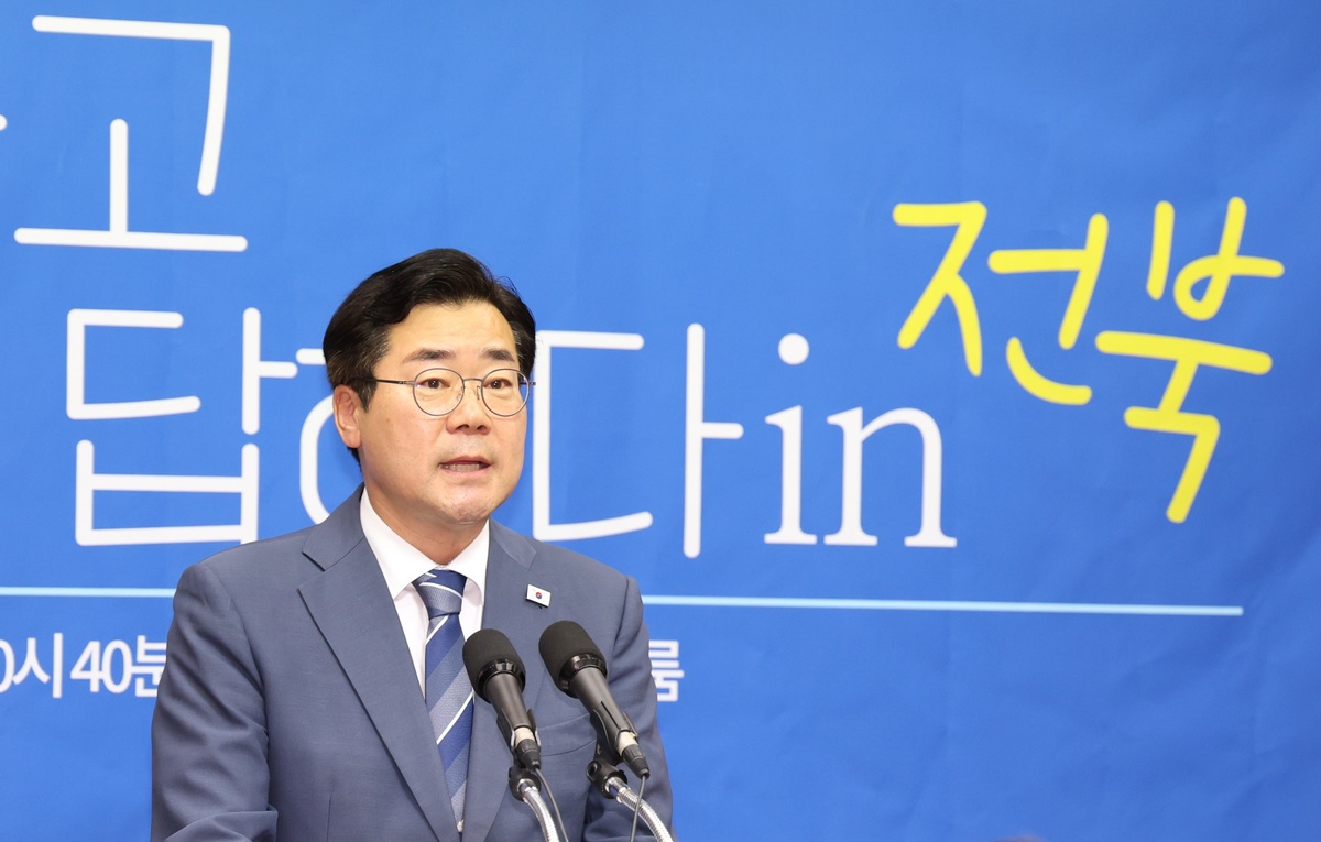 박찬대, 내란특별법 발의… ‘당심’ 공들이기