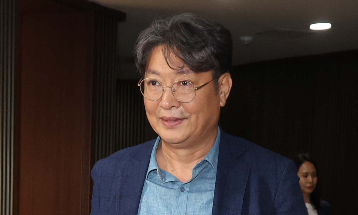탈당한 이춘석, '차명 거래' '미공개정보이용' 등 의혹