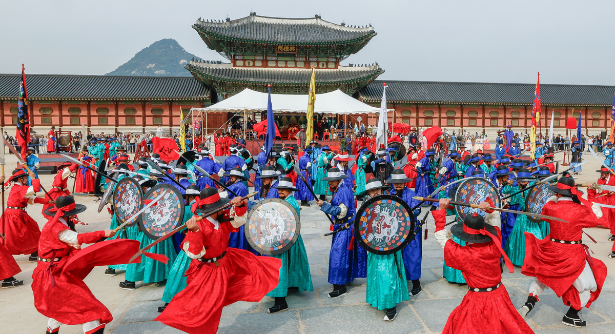 '조선군 헤쳐모여!' 화려한 무예 시연 볼 수 있는 첩종 행사 [한강로 사진관]