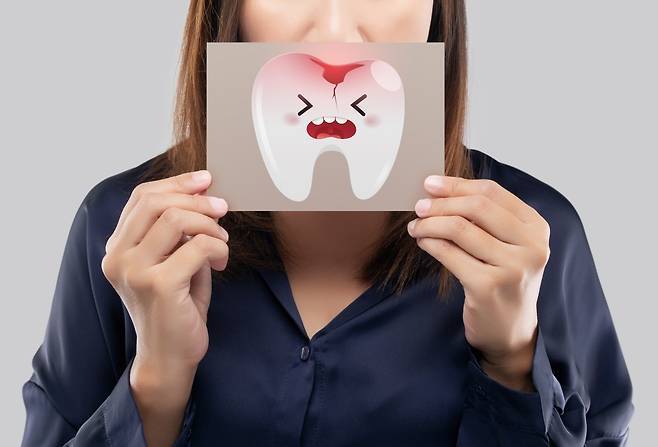 “하루 3번 양치 잘했는데?”…‘충치’ 생기는 진짜 이유