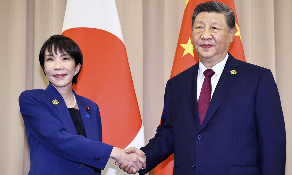 허 찔린 日 뾰족수 없어… “희토류 1년 막히면 24조 손실”