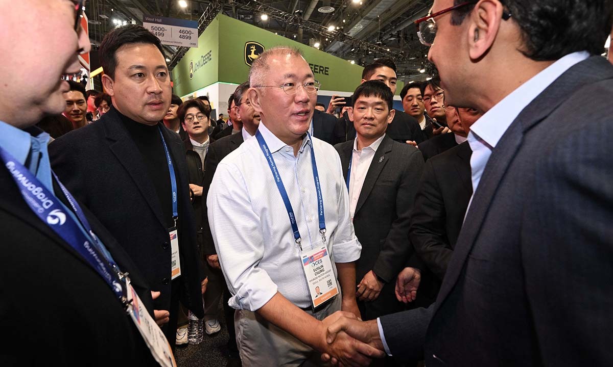 정의선·젠슨 황 ‘2차 깐부 회동’… AI·자율주행 힘 합치나 [CES 2026]