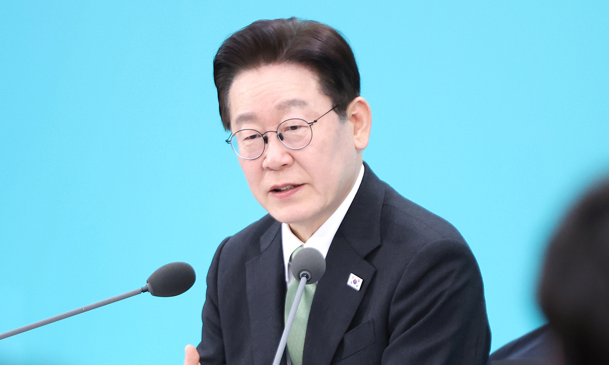 李대통령 “2차 공공기관 이전은 흩뿌리듯이 할 수 없어…가급적 집중해야”