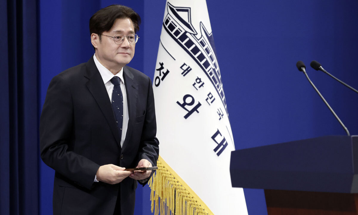 李대통령 “허위주장 그대로 옮기는 언론 무책임”…‘조폭연루설’ 언급하며 가짜뉴스 비판