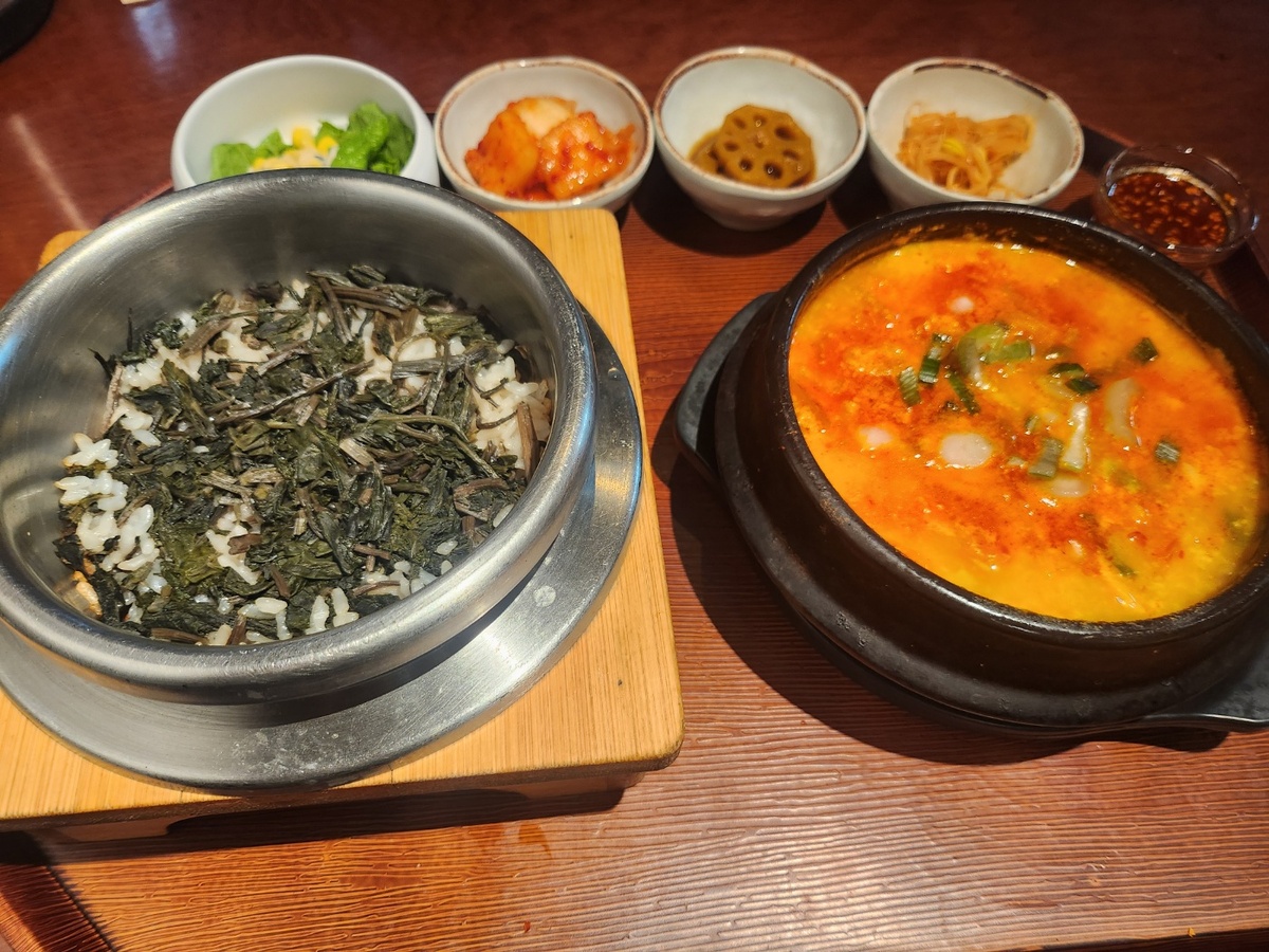 &${esc.h}34;시금치처럼 데치면 실패다&${esc.h}34;…고기보다 귀한 제철 곤드레, 맛집처럼 삶는 법 [FOOD+]