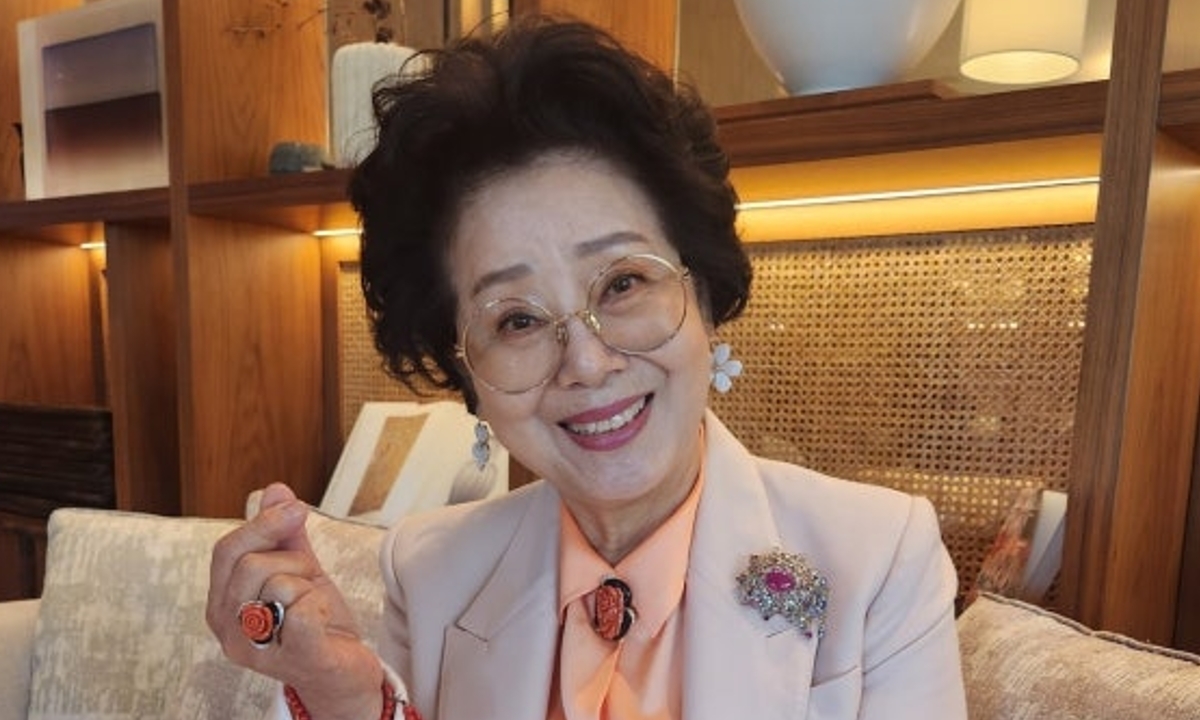 “연세 드실수록 왕비같이 드셔야” 82세 선우용여가 꼭 챙긴 ‘장수 식재료’ [라이프+]