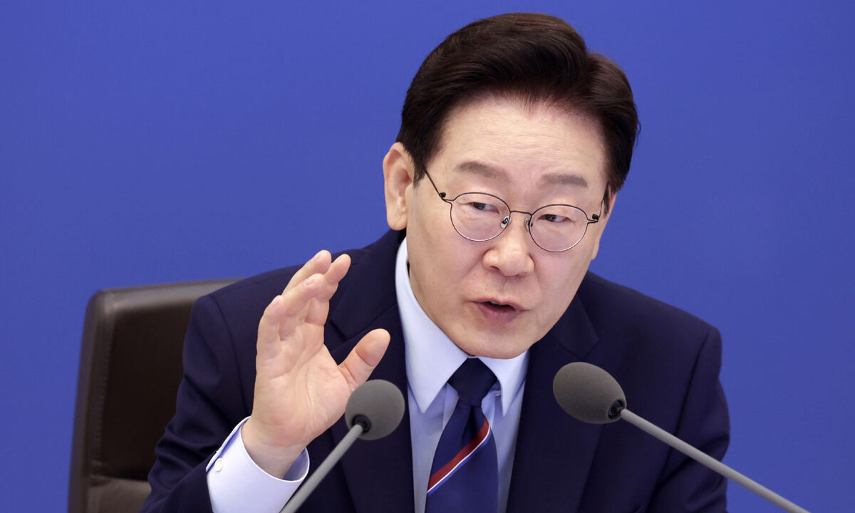 李대통령 “지금은 소비가 미덕인 시대…돈이 안 돌아 문제” 