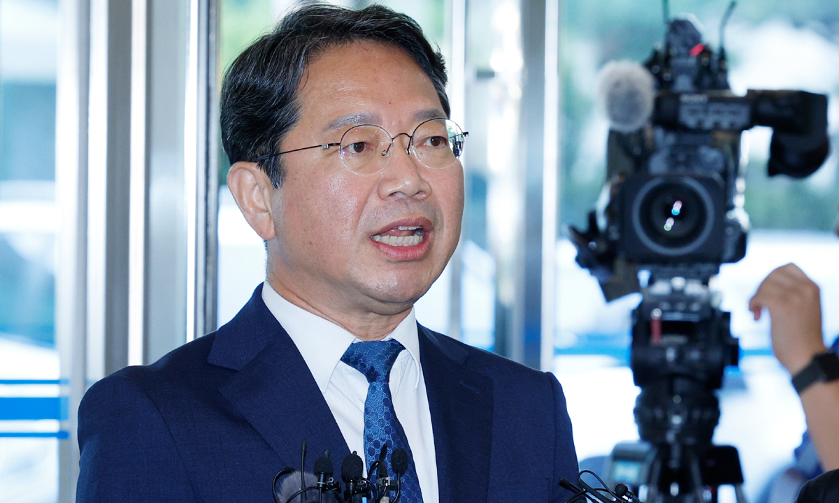 김승원 “공소취소 지휘할 생각 없어” 선 긋기… 신상의혹은 일파만파